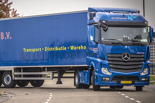 Kastentrailer bij Ad Dollevoet BV